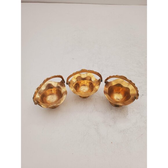 Vintage Brass Basket with handle - small brass round metal basket -minat… - Picture 4 of 10